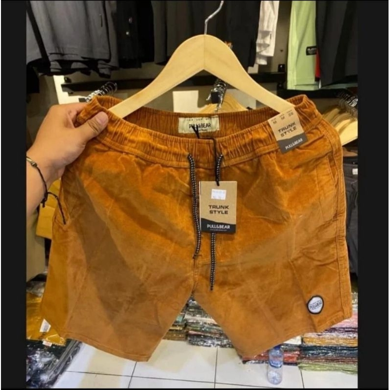 CELANA PENDEK PRIA CORDUROY PULL&BEAR