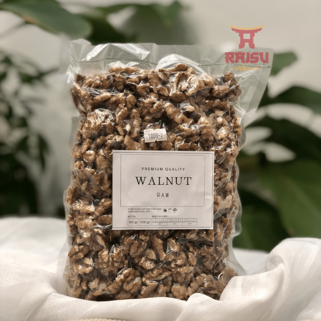 

KACANG WALNUT MENTAH GRADE A , RAW WALNUT MENTAH KUPAS 500 GRAM - 1000 GRAM RAISU URBAN