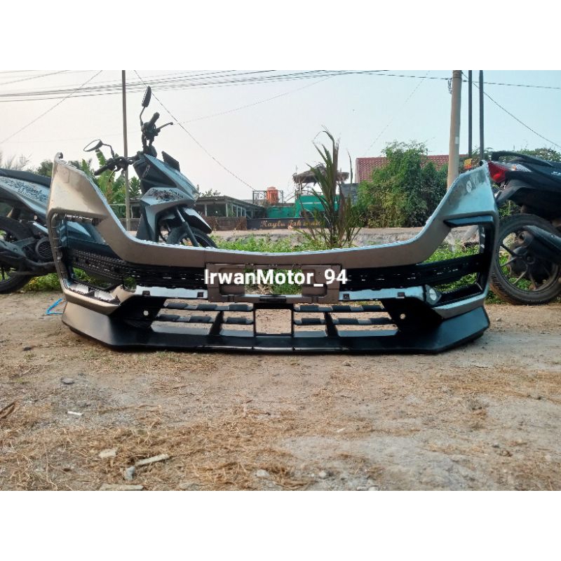 Bumper depan Wuling Almaz Rs