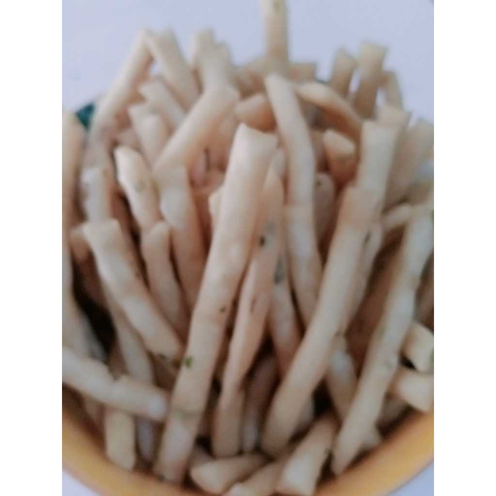 

SISTIK DAUN BAWANG 900 GRAM / Cemilan Kiloan / Cemilan Kekinian / Sistik Renyah /sistik Bawang Goreng