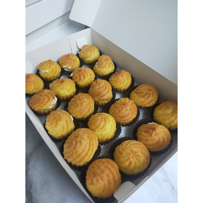 

hampers isi Soes Vla vanila kue Soes Vla Vanilla creamy Kues Soes Kue basah