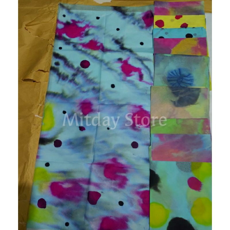 Kertas tisu warna layang aduan motif abstrak dan polos