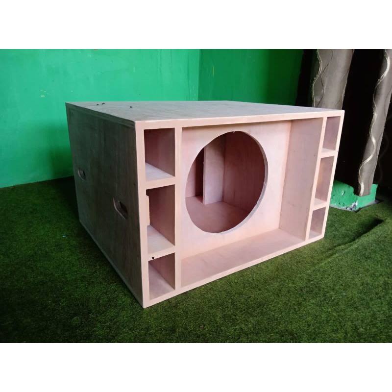 box SPL 10 inch tebal 18mm karakter Sub