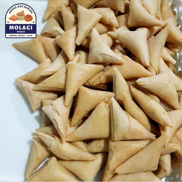 

Samosa Abon Ayam Pedas Manis Sarikaya 250 Gram - Molagi Snack