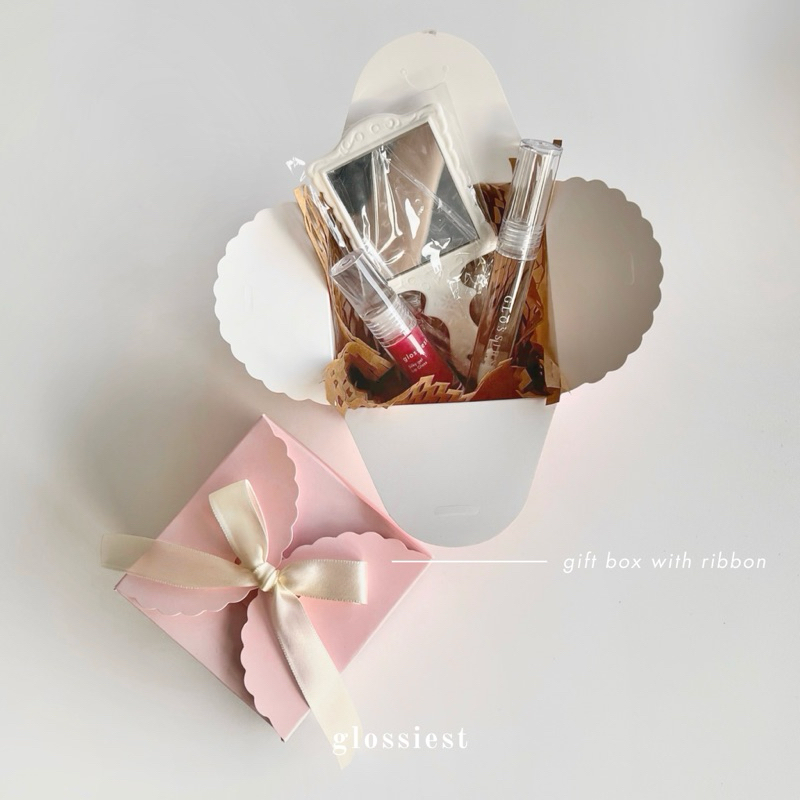 

Glossiest Gift Box — Soft Box for Birthday and Valentine Gift Kotak Bungkus Kado Hadiah