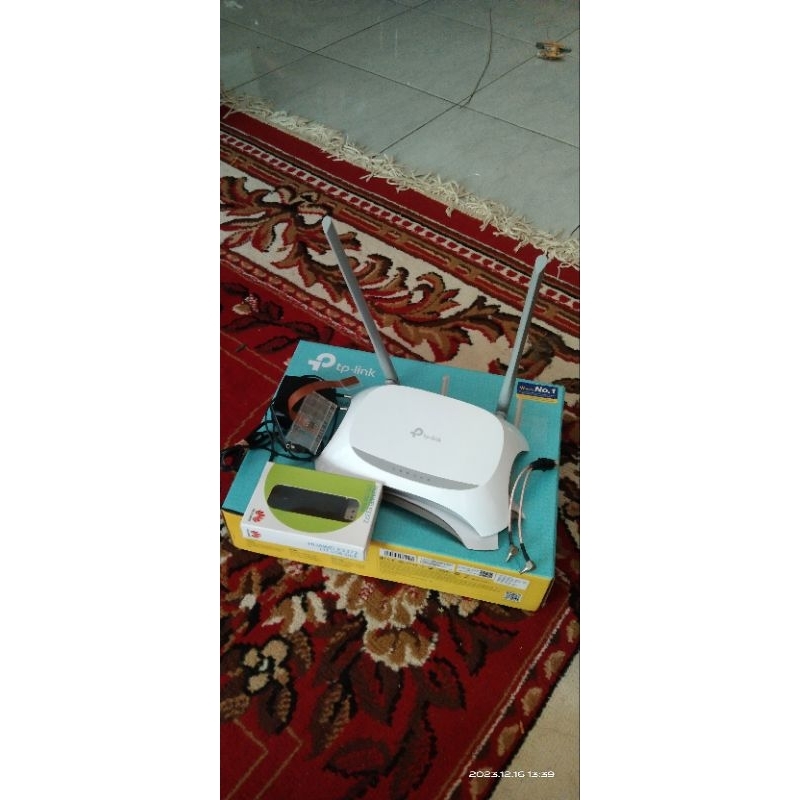 Router Tp-Link TL-MR3420 + Modem Huawei E3372 Hilink All Operator Free Pigtail dan sim adapter