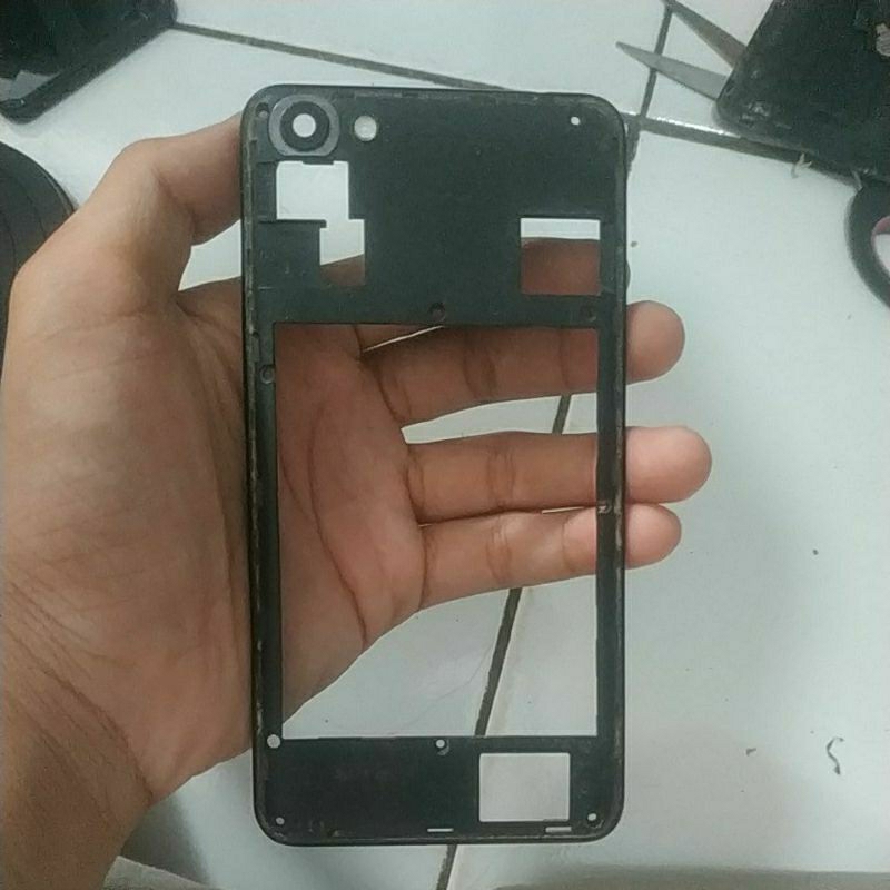 bezzel bekas Advan i5c