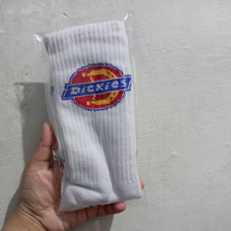 kaos kaki old school dickies putih