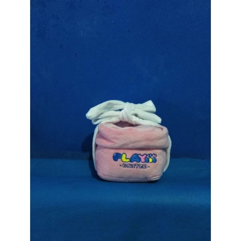 Boneka Kotak Tempat Sesuatu