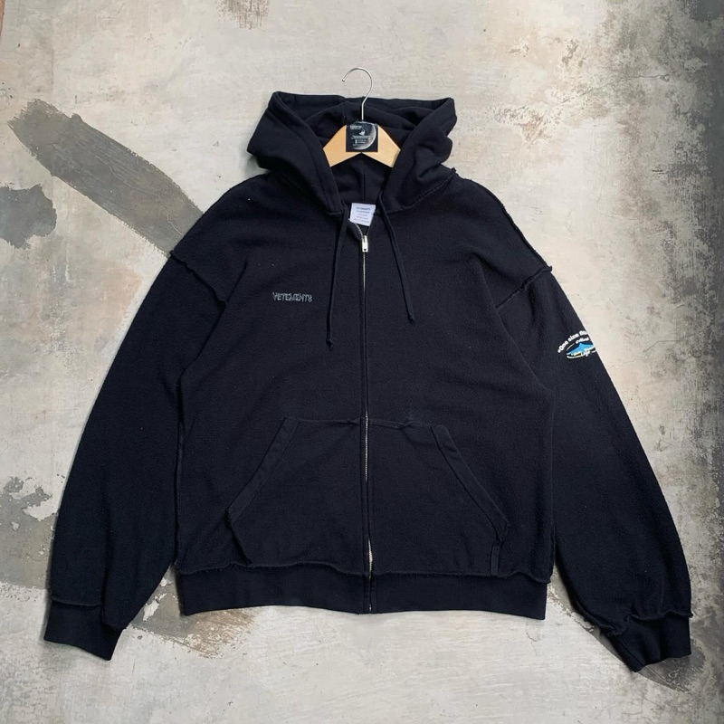 HODDIE VETEMENTS OVERSIZED INSIDE-OUT