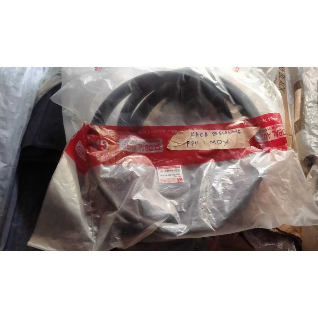 OEM karet kaca pintu belakang daihatsu TAFT / FEROZA