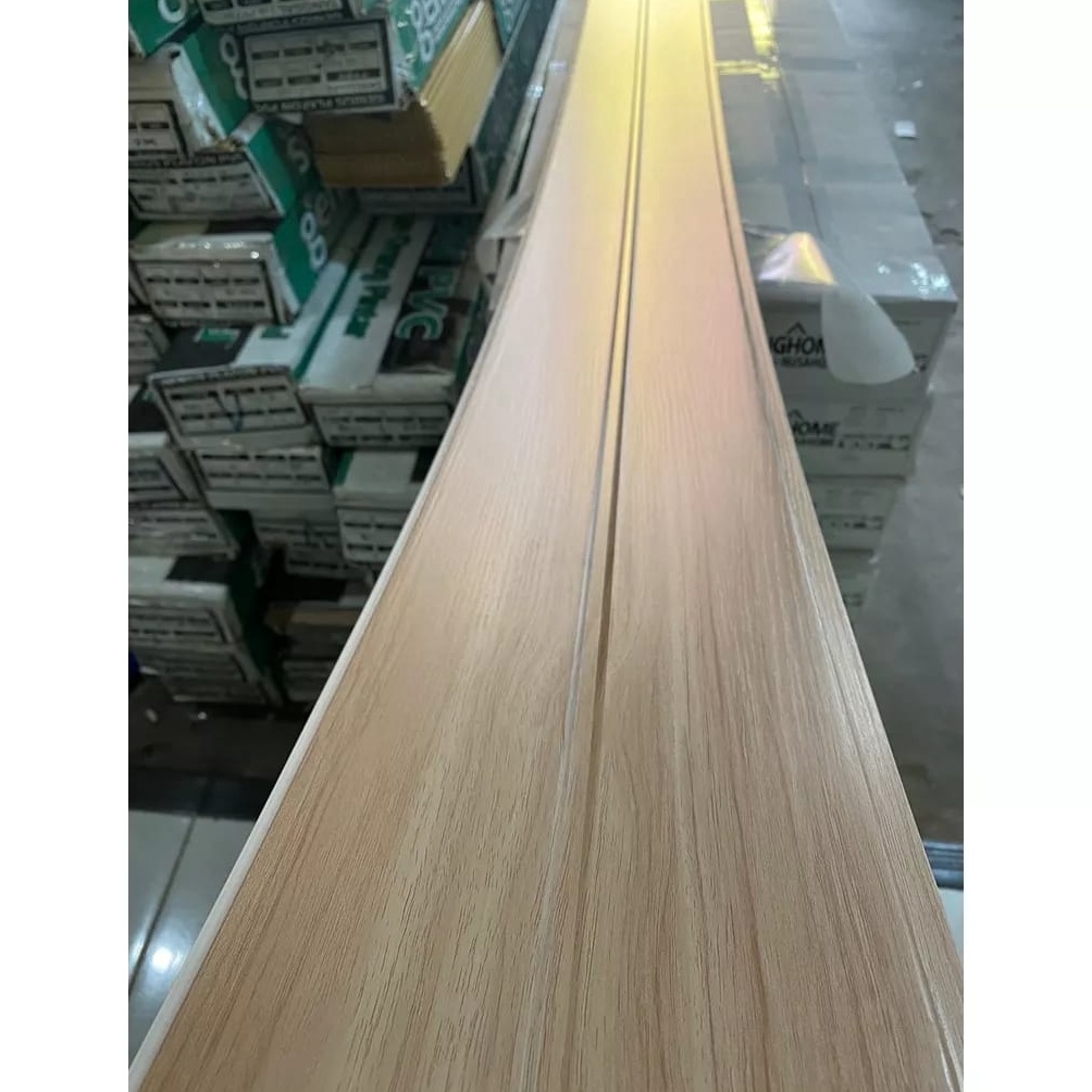 Dijamin Miring harga Plafon PVC Motif Kayu Merk Maihome Wood 1 Nat Ukuran 4cm x 2cm YAB