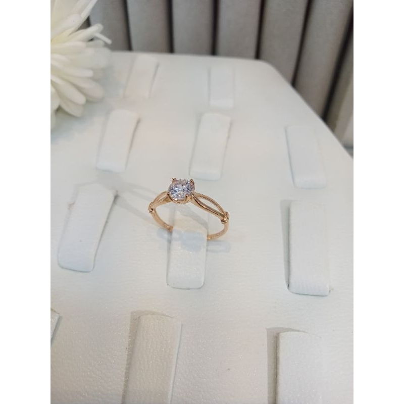 Cincin Solitaire mas 22 kadar 375 permata 1 cincin mas