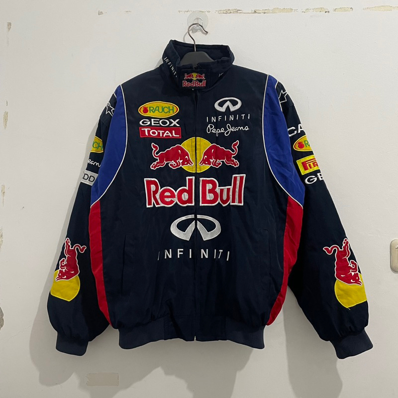 Vintage RedBull Formula 1 Racing Jacket second