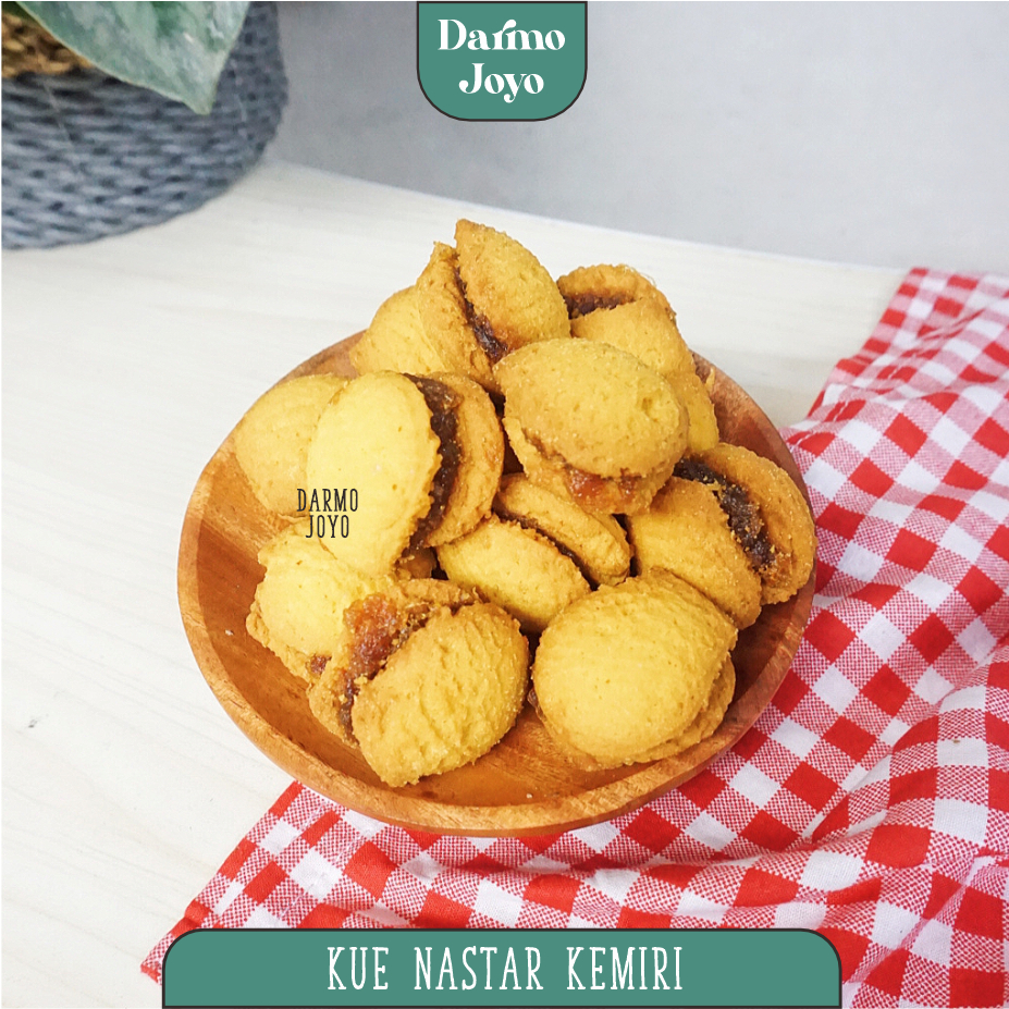 

Kue Nastar Kemiri 500gr - DARMO JOYO - Kue Roti Kering Kuker Selai Slai Nanas Lebaran Idul Fitri Renyah Manis Jadul Gurih Camilan Cemilan Jajanan Snack Kiloan