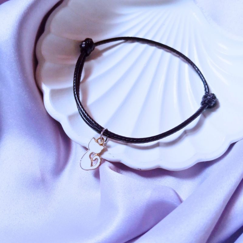 ( diolyn.id ) GELANG KUCING PUTIH | Gelang couple magnet persahabatan teman sahabat | gelang tali hi