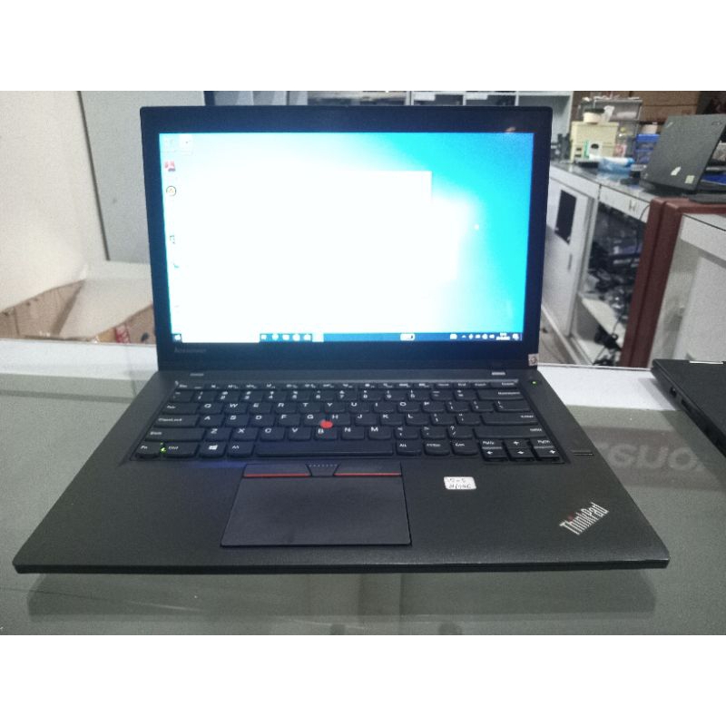 Laptop lenovo thinkpad T450 core i5 gen5 ram 8gb ssd 256gb touchscreen