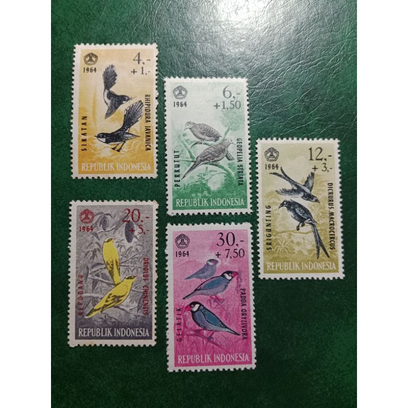 

Prangko Indonesia 5 Pcs Burung tahun 1964 UN USED