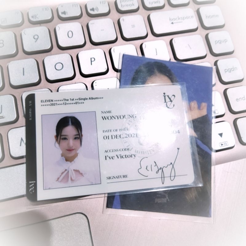 WONYOUNG ID CARD ELEVEN