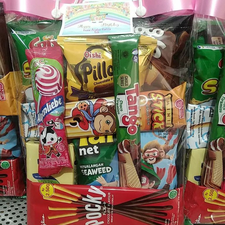 

MODEL RZM874 Bingkisan ulang tahun anakpaket ulang tahun anak hampers ulang tahun anak