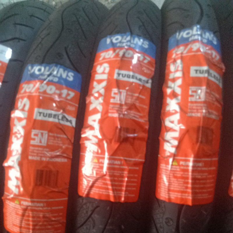 ban luar Maxxis volans