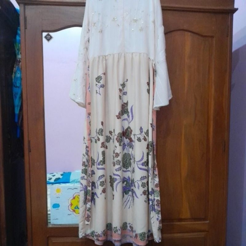 Gamis broken white