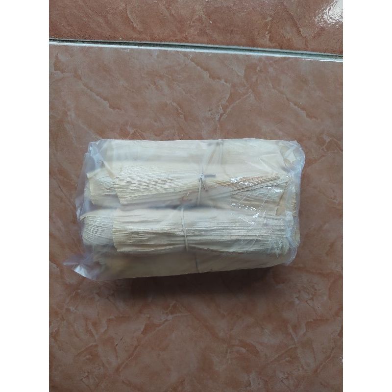 kulit jagung kering/ klobot jagung kering siap pakai (100 lembar)