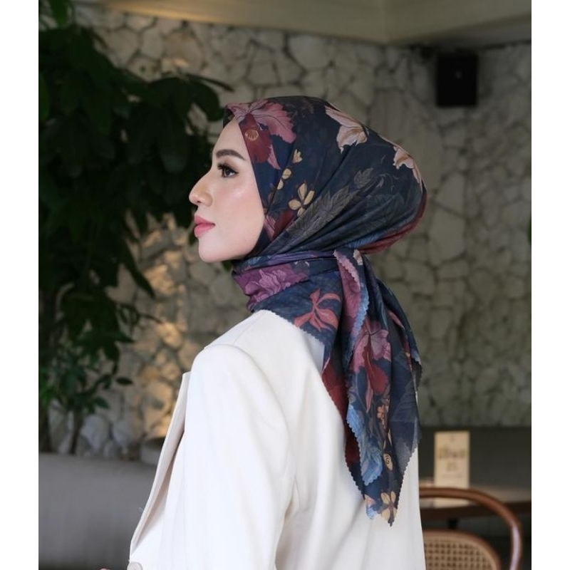 Elina Scarf by Gonegani