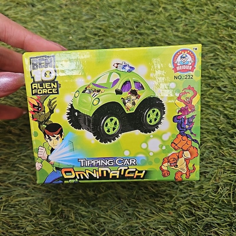 Mainan mobilan anak bisa jungkir balik gambar ben10