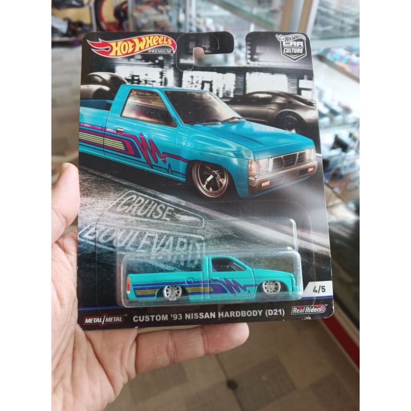 Hot Wheels Premium Custom 93 Nissan hardbody (D21)