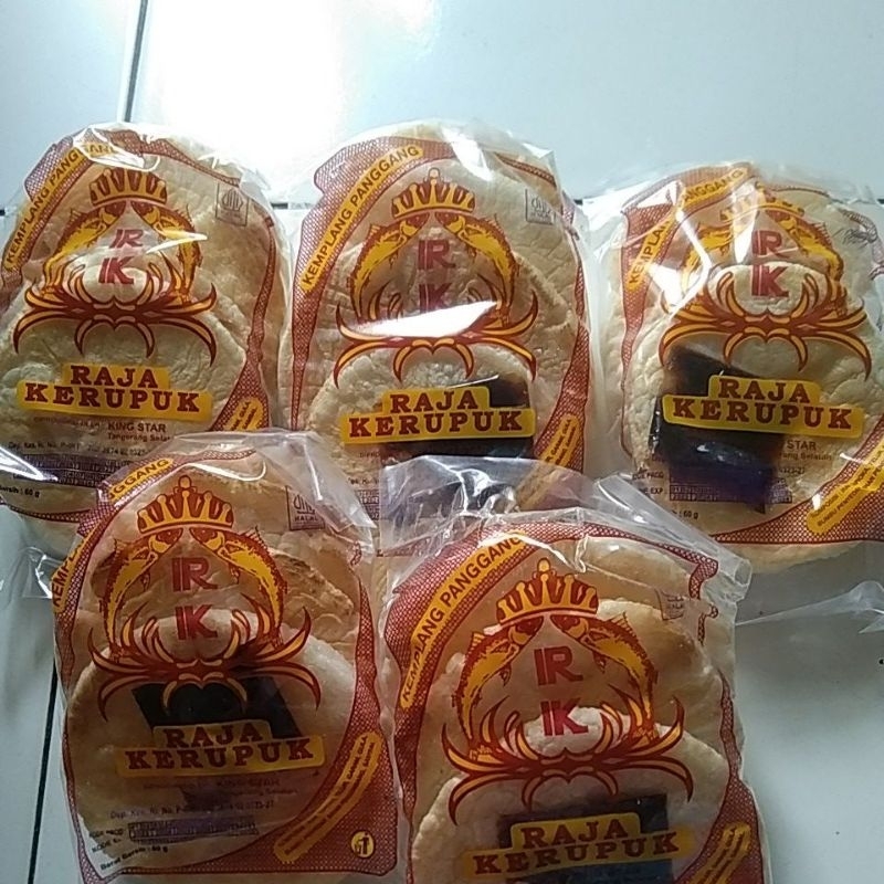 

Raja kerupuk kemplang Bakar Merk RK 5bks isi 4 pcs dalam 1 Bks