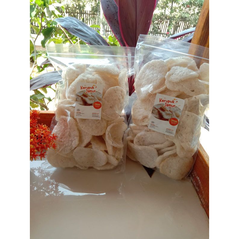 

Krupuk jamur matang siap santap