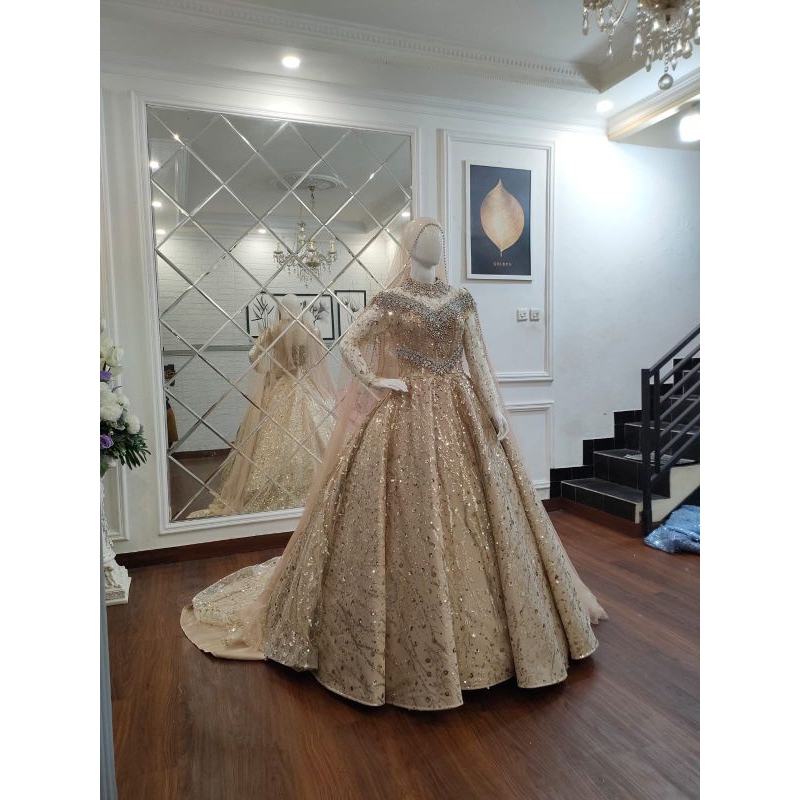 Gaun Pengantin Modern / Gaun Pengantin Sequeen / Wedding Dress .