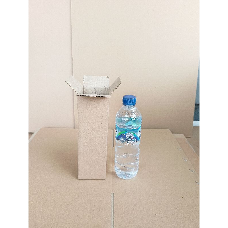 

Kardus Karton Box 7x7x23 CM Kotak Dus Packing Botol Polos