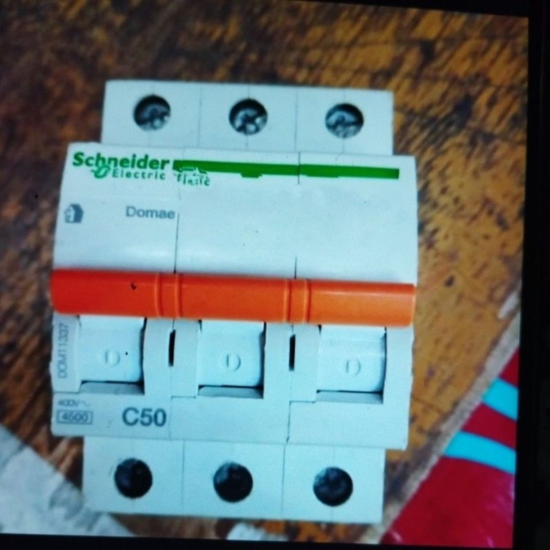 MCB DOMAE SCHNEIDER 3 PHASE 50A