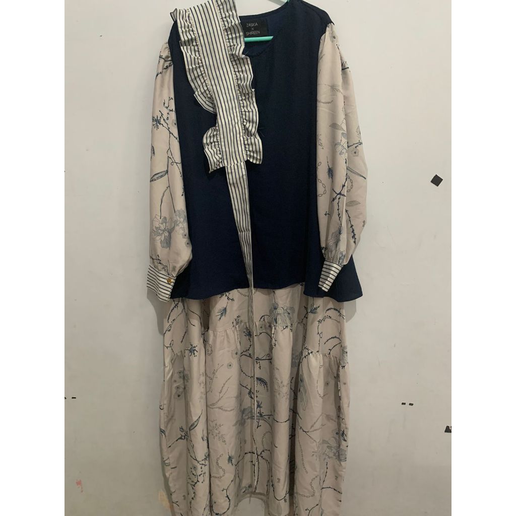 preloved dress zaskia sungkar series dandelion uk XL