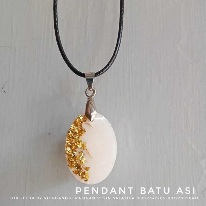 Liontin oval isian asi
