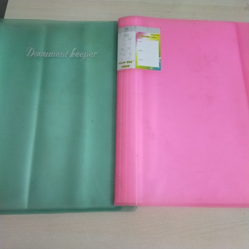 

clear book F4 60 lembar , dokumen keeper , documen keeper , file holder , folder , display book , tempat kertas f4 , clear book 60 lembar , buku tempat simpan kertas hvs