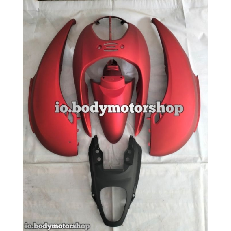 cover full body halus Scoopy karbu merah hitam doff