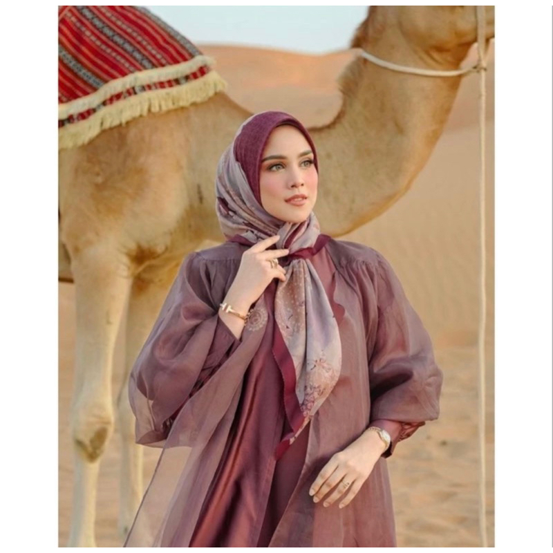 Buttonscarves Arabian Night Preloved size XL