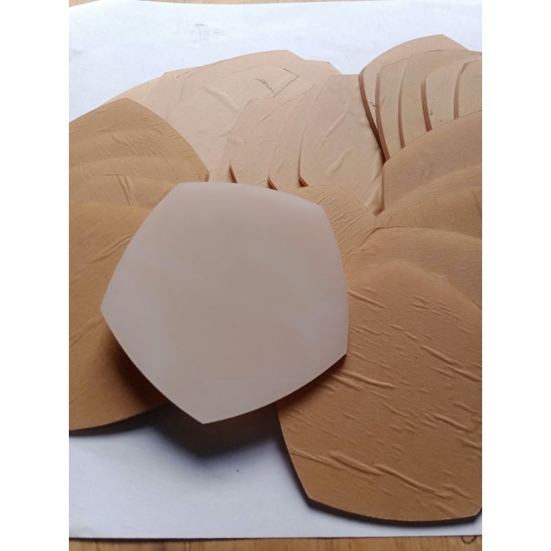 

Bahan Akrilik Potongan Segi lima 6,5 cm