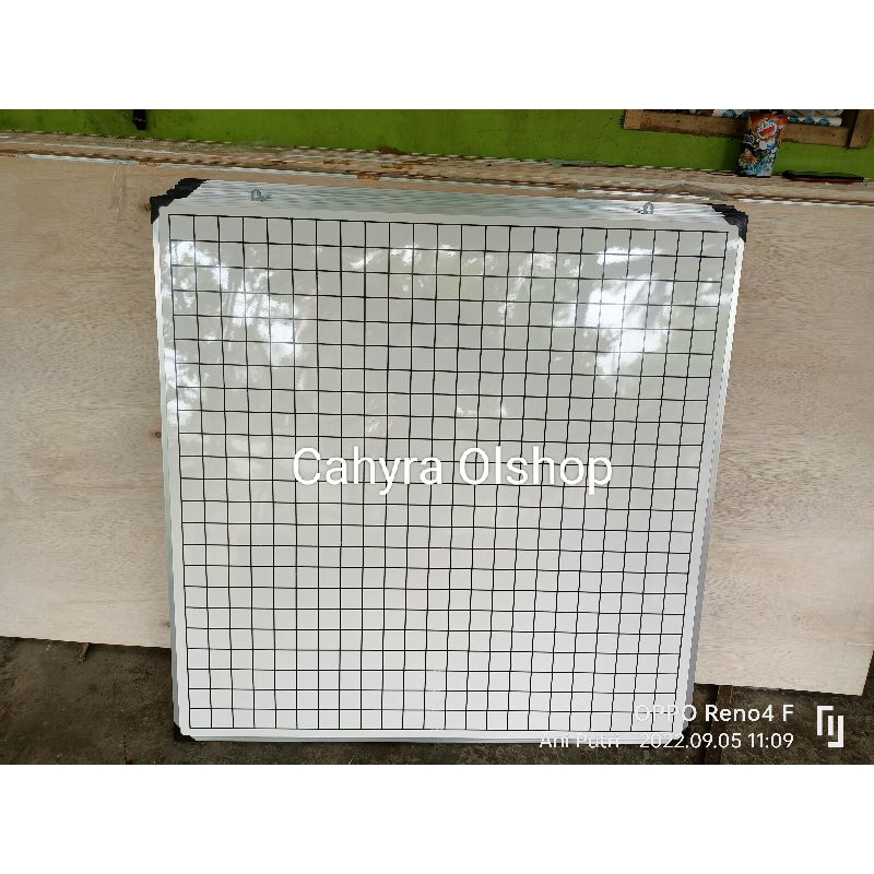 

papan tulis kotak 120 x 120 cm. papan tulis geometri putih ready stock. papan matematika