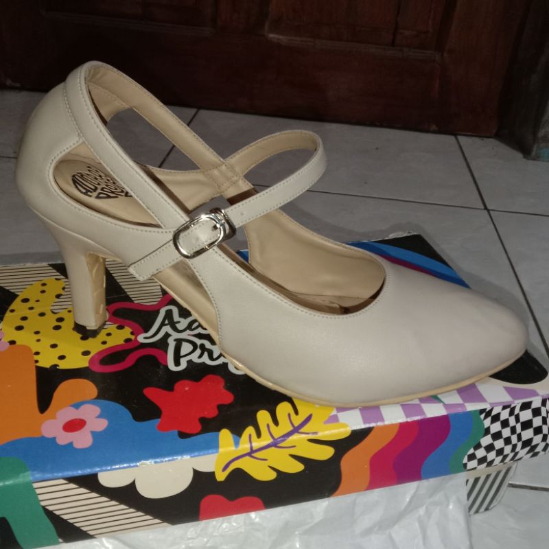 PRELOVED DECIMAL HEELS ADORABLE PROJECTS