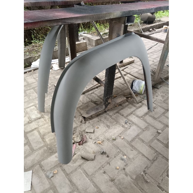 slebor depan canter model terbaru