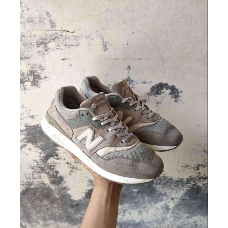 sepatu NB 997.S made USA size 43