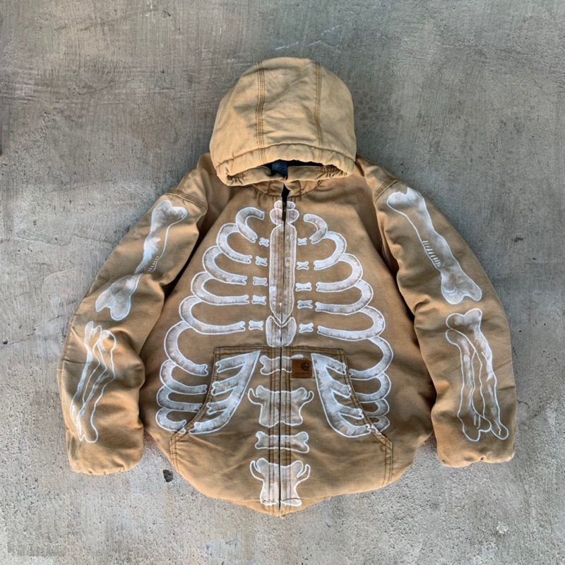 Carhartt active jacket duck canvas leather patch logo l. custom hand manual paint  golden size