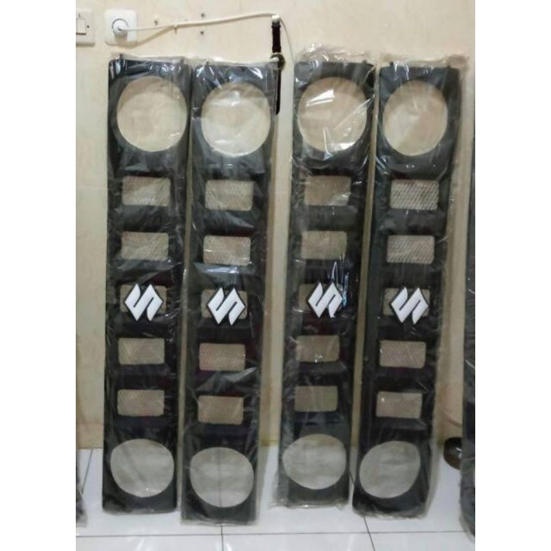 GRILL SUZUKI JIMNY KATANA MODEL HUMMER LAMPU BULAT TERMURAH