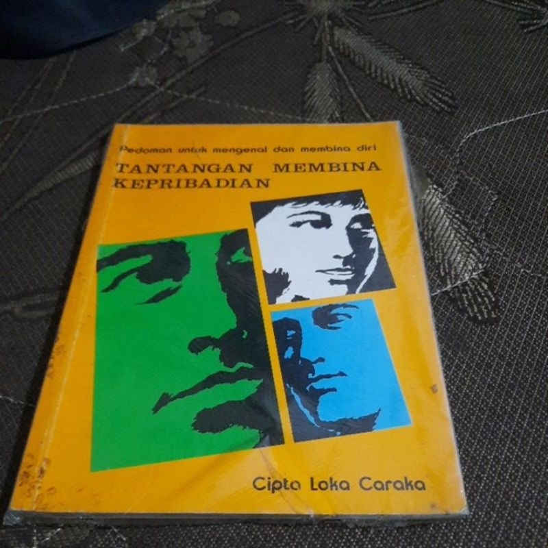 TANTANGAN MEMBINA KEPRIBADIAN