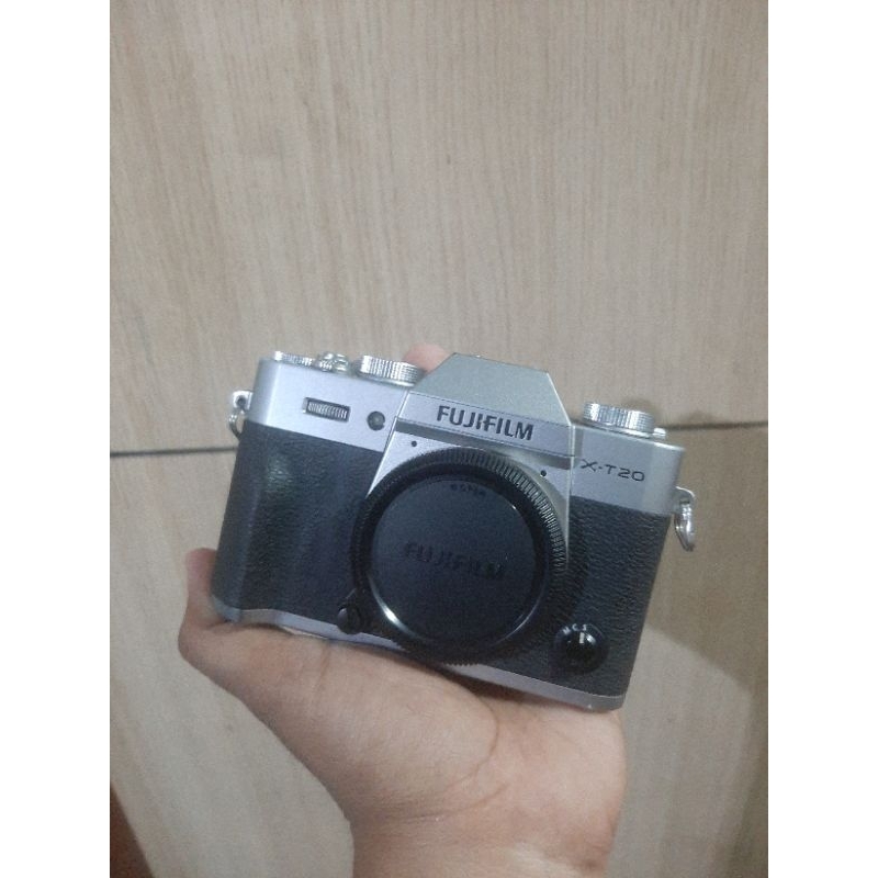 Fujifilm XT20 Body Only Second Bergaransi
