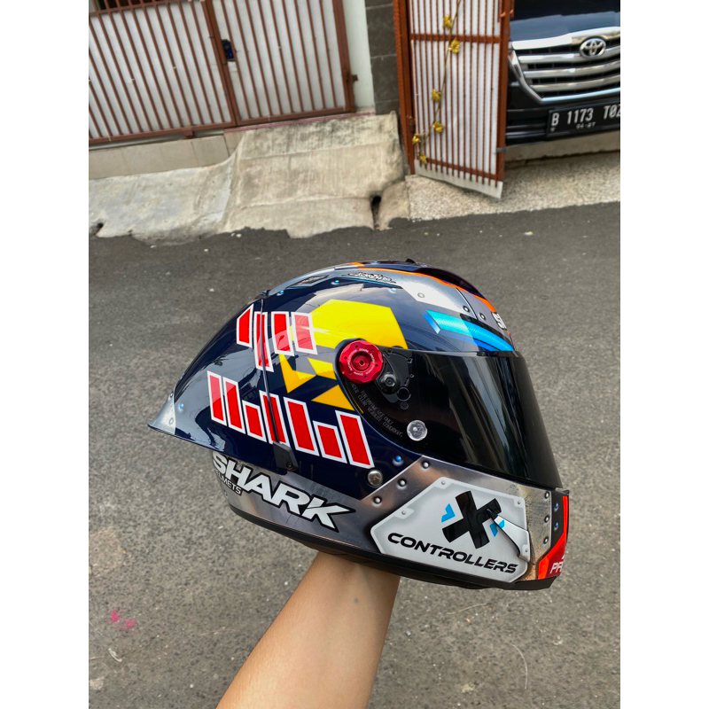 Shark race r pro gp martinator